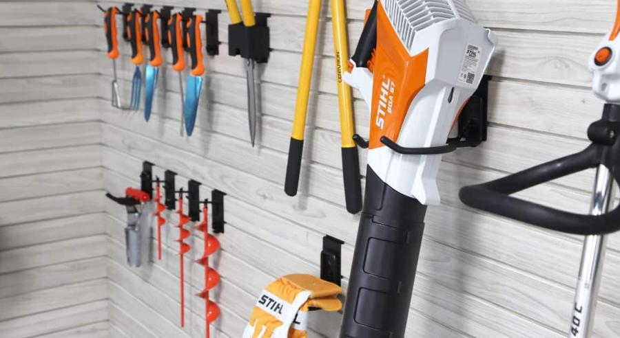 The Role of Slatwall Panels in Garage Organization